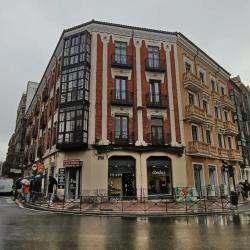 ELE GuestHouse Plaza España ELE GuestHouse Plaza España Valladolid ELE GuestHouse Plaza España ELE GuestHouse Plaza España Valladolid